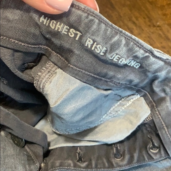 ⭐️4/$25⭐️ American eagle jegging - Picture 3 of 7